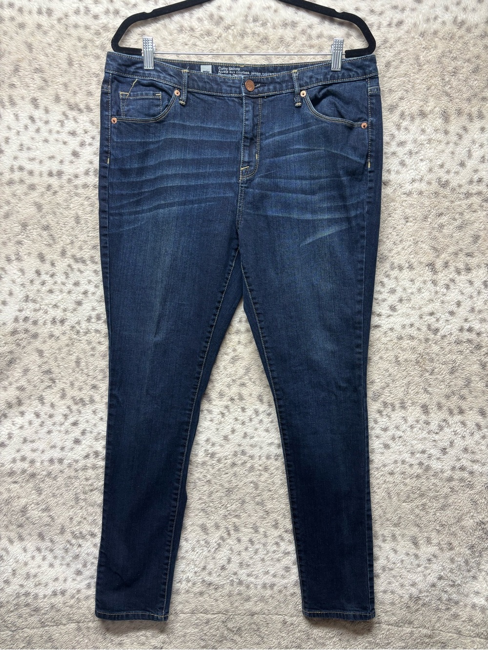 MOSSIMO CURVY SKINNY JEANS